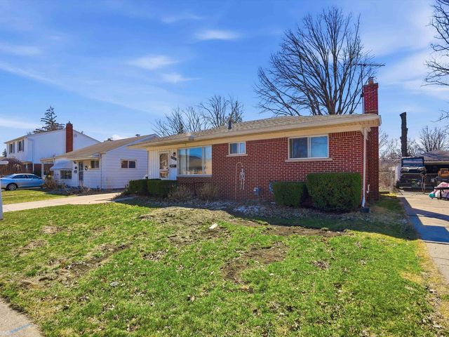 21612 Bon Brae Street, St Clair Shores, MI 48081