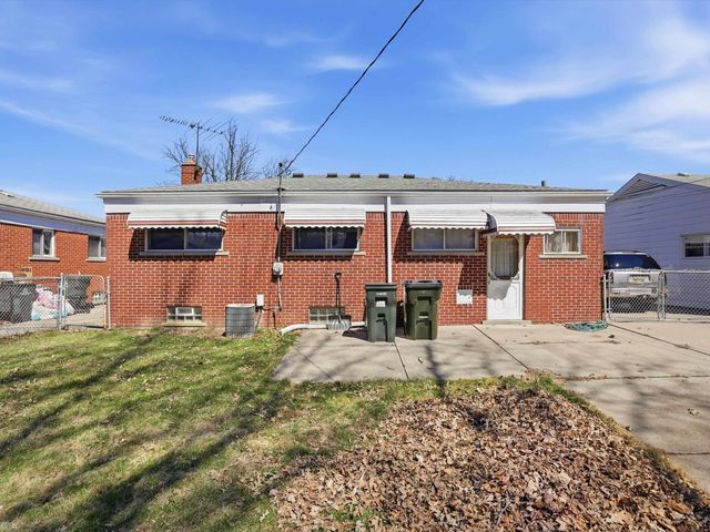 21612 Bon Brae Street, St Clair Shores, MI 48081