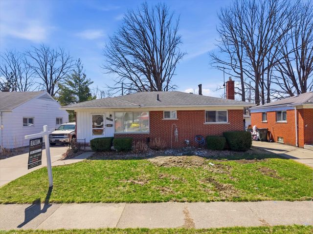 21612 Bon Brae Street, St Clair Shores, MI 48081