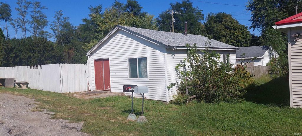 3823 Walnut Street, West Lafayette, IN 47906