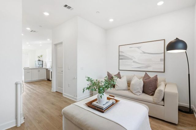 2061 Epoca Way, San Diego, CA 92154