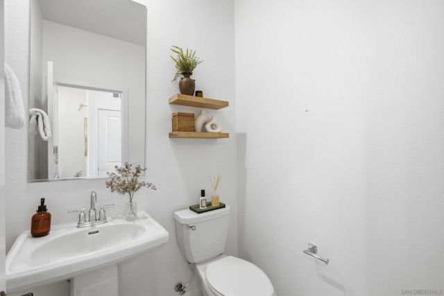 2061 Epoca Way, San Diego, CA 92154