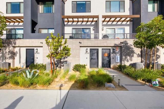 2061 Epoca Way, San Diego, CA 92154
