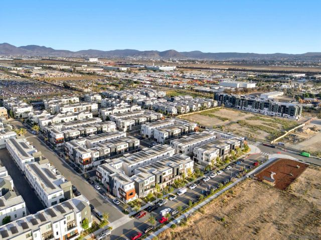 2061 Epoca Way, San Diego, CA 92154