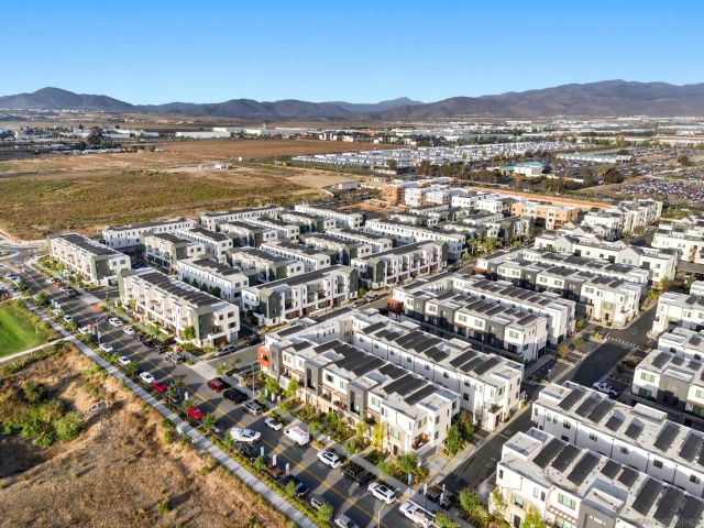 2061 Epoca Way, San Diego, CA 92154