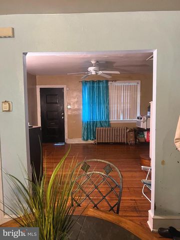 4732 C ST, Philadelphia, PA 19120