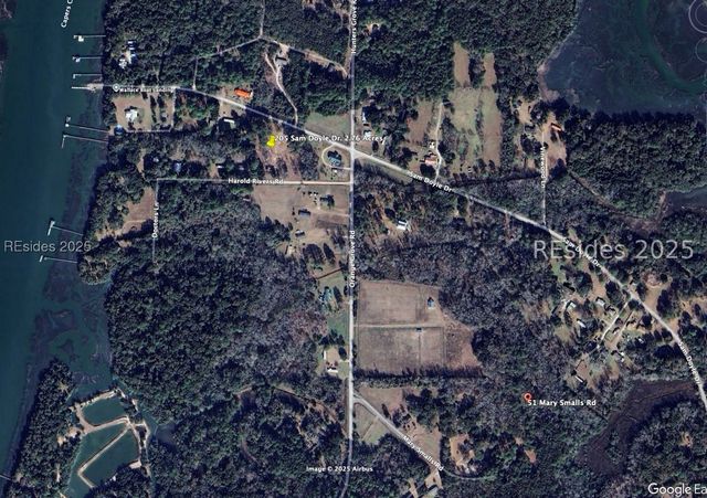 51 Mary Smalls Rd, St Helena Island, SC 29920