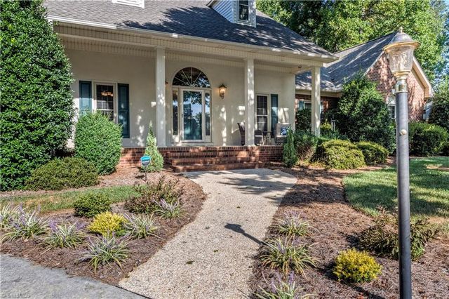 404 Drexmore Court, Winston-salem, NC 27103