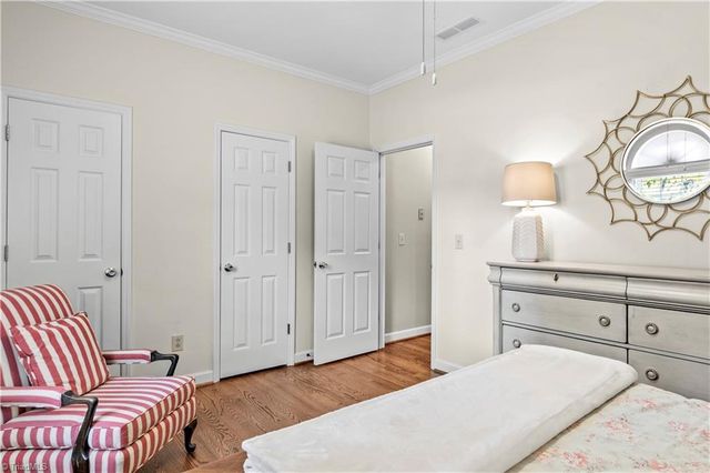 404 Drexmore Court, Winston-salem, NC 27103