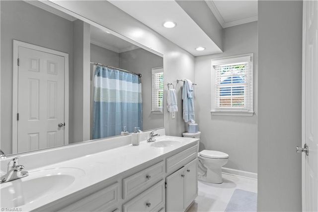 404 Drexmore Court, Winston-salem, NC 27103
