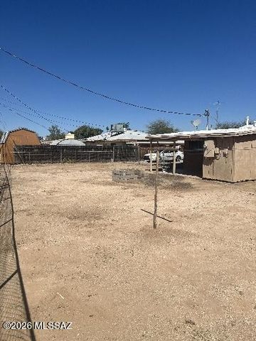 5734 E 35th Street, Tucson, AZ 85711