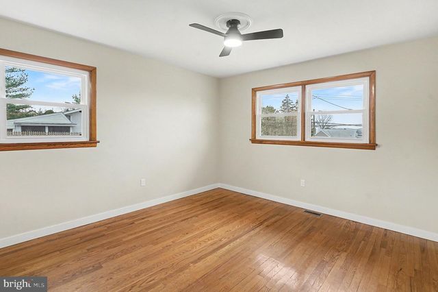 2430 NEW HANOVER SQUARE RD, Gilbertsville, PA 19525