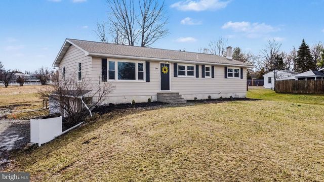 2430 NEW HANOVER SQUARE RD, Gilbertsville, PA 19525
