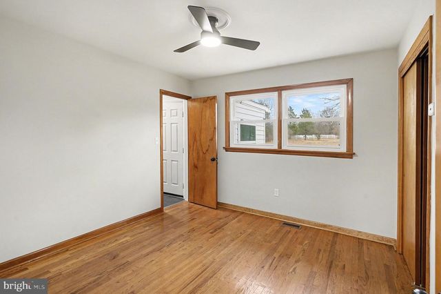 2430 NEW HANOVER SQUARE RD, Gilbertsville, PA 19525