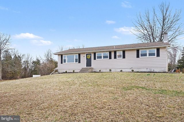 2430 NEW HANOVER SQUARE RD, Gilbertsville, PA 19525