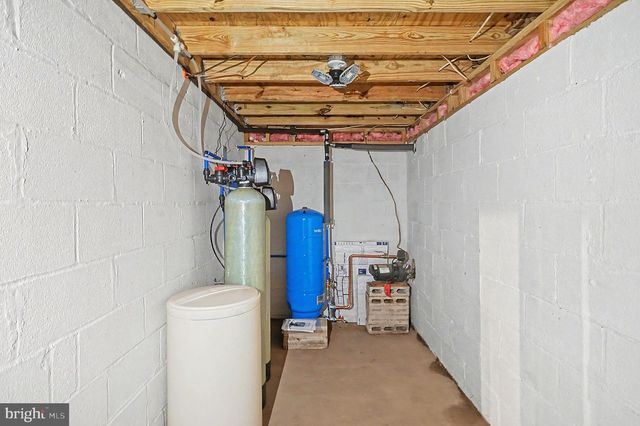 2430 NEW HANOVER SQUARE RD, Gilbertsville, PA 19525