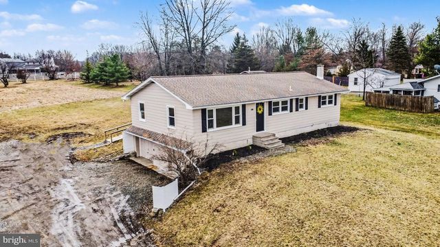 2430 NEW HANOVER SQUARE RD, Gilbertsville, PA 19525