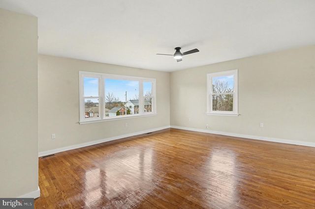 2430 NEW HANOVER SQUARE RD, Gilbertsville, PA 19525