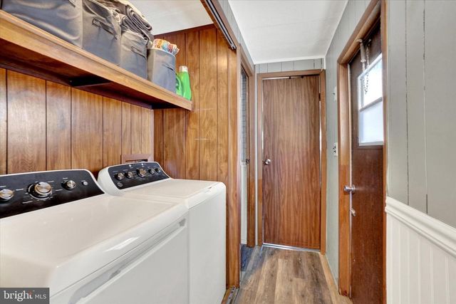 805 LAKE CIR, Mount Wolf, PA 17347