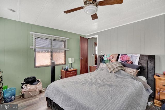 805 LAKE CIR, Mount Wolf, PA 17347