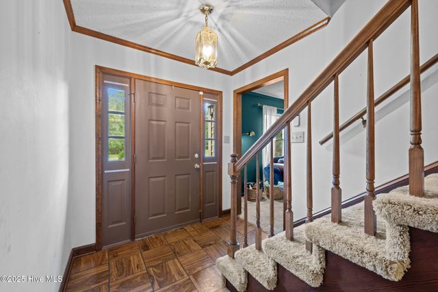 1500 Santa Lucia Road, New Bern, NC 28560