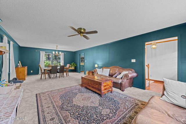 1500 Santa Lucia Road, New Bern, NC 28560