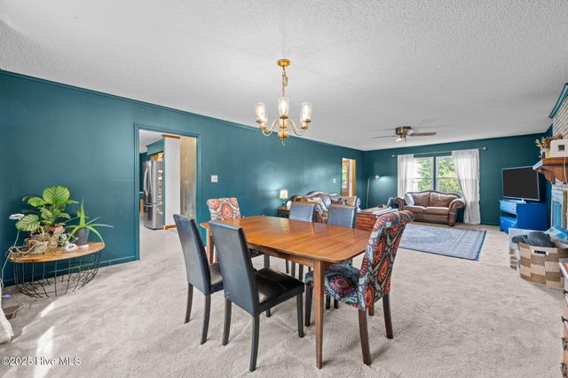 1500 Santa Lucia Road, New Bern, NC 28560