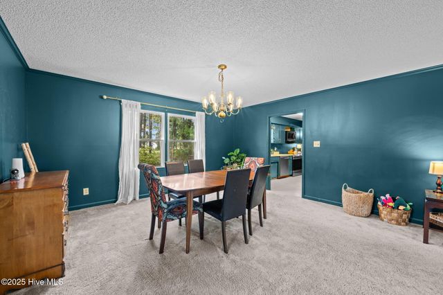1500 Santa Lucia Road, New Bern, NC 28560