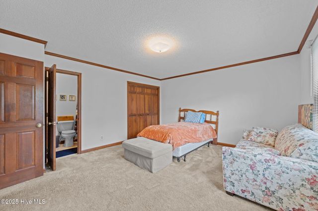 1500 Santa Lucia Road, New Bern, NC 28560