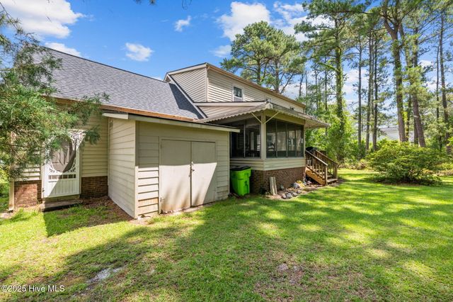 1500 Santa Lucia Road, New Bern, NC 28560