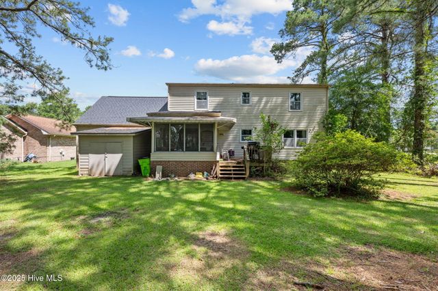 1500 Santa Lucia Road, New Bern, NC 28560