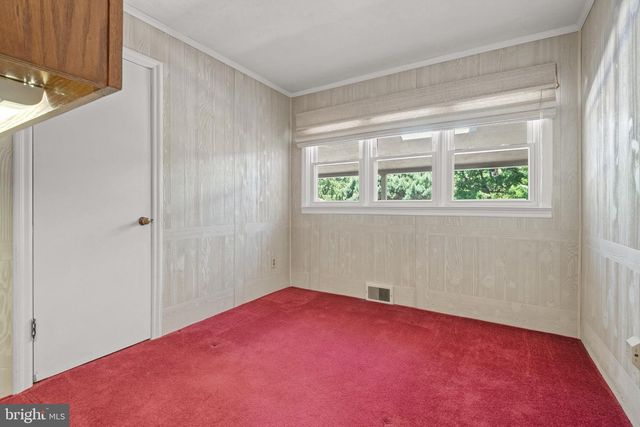 2215 DIXIE DR, York, PA 17402