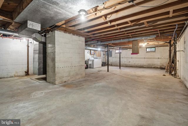 2215 DIXIE DR, York, PA 17402