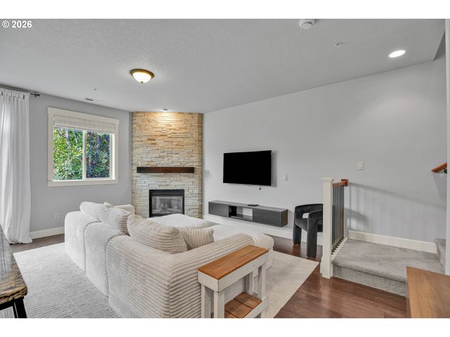 11279 Se FALCO St, Happy Valley, OR 97086