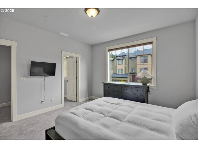 11279 Se FALCO St, Happy Valley, OR 97086