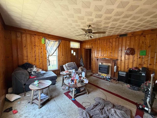 3801 Anderson Road, Wadesville, IN 47638