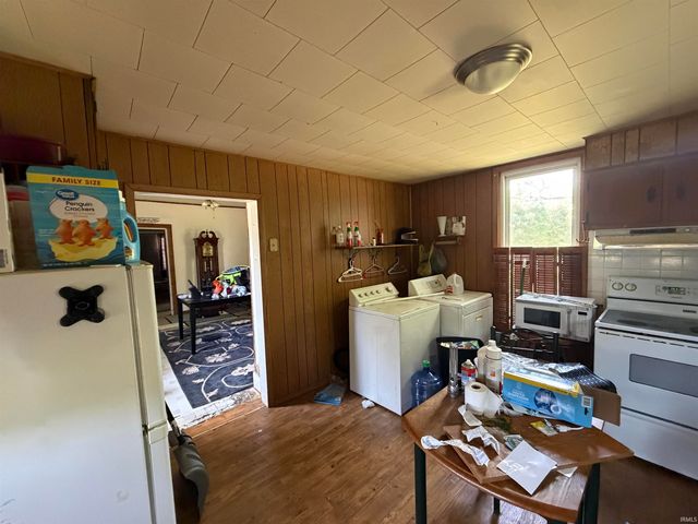 3801 Anderson Road, Wadesville, IN 47638