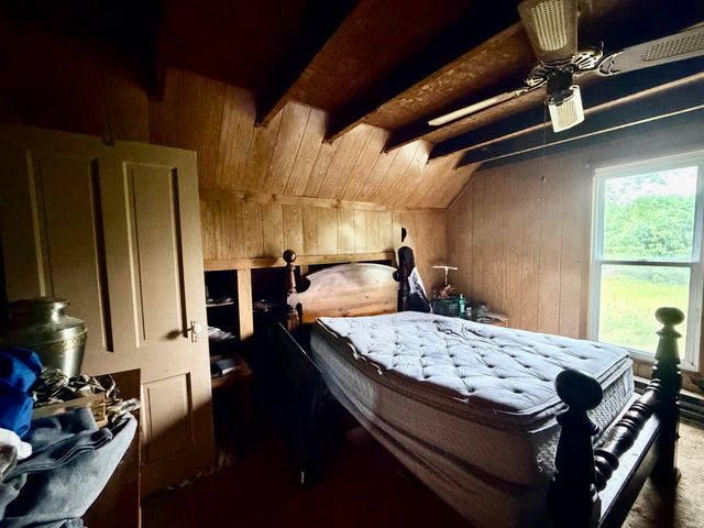 3801 Anderson Road, Wadesville, IN 47638