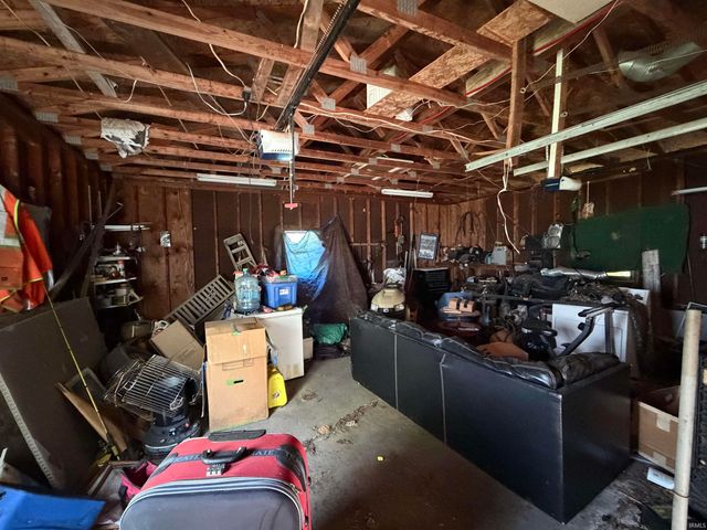 3801 Anderson Road, Wadesville, IN 47638