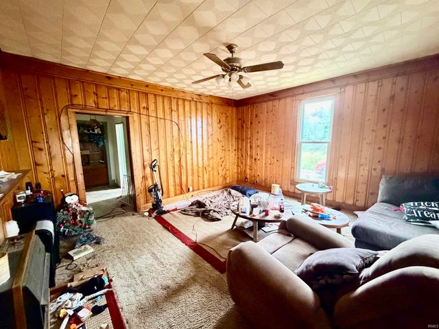 3801 Anderson Road, Wadesville, IN 47638