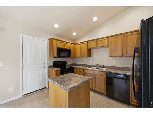 2255 Sopris Cir, Loveland, CO 80537
