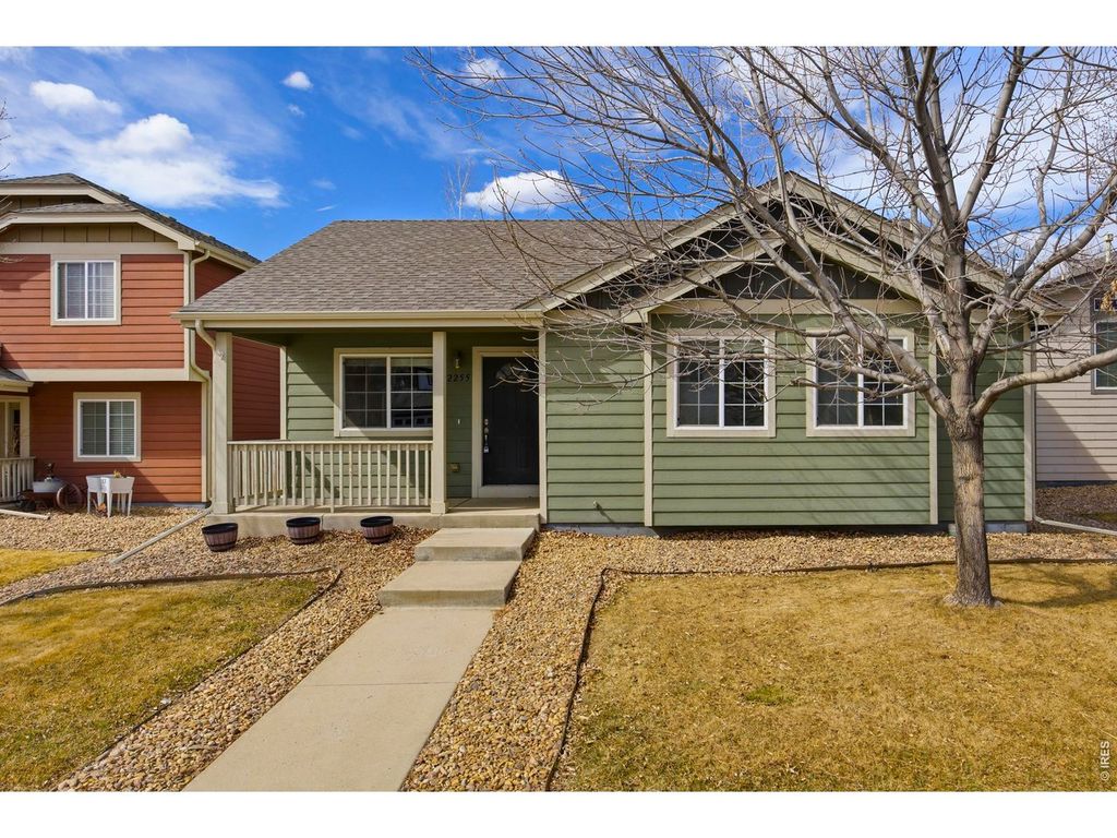 2255 Sopris Cir, Loveland, CO 80537