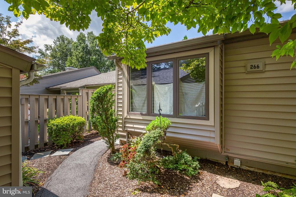 266 CHATHAM WAY, WEST CHESTER, PA 19380 — photo 4