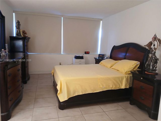 1100 Saint Charles Place 712, Pembroke Pines, FL 33026