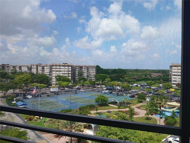 1100 Saint Charles Place 712, Pembroke Pines, FL 33026