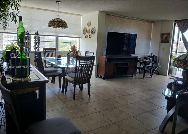 1100 Saint Charles Place 712, Pembroke Pines, FL 33026