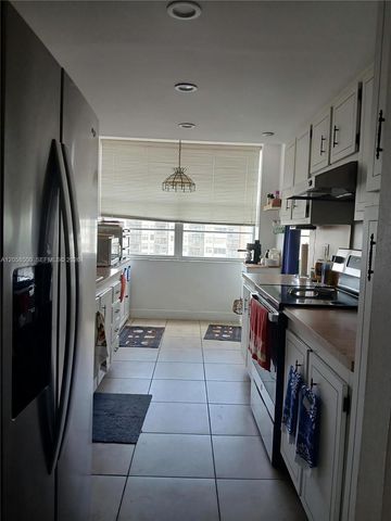 1100 Saint Charles Place 712, Pembroke Pines, FL 33026
