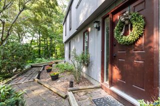 248 Manchester Road, Glastonbury, CT 06033