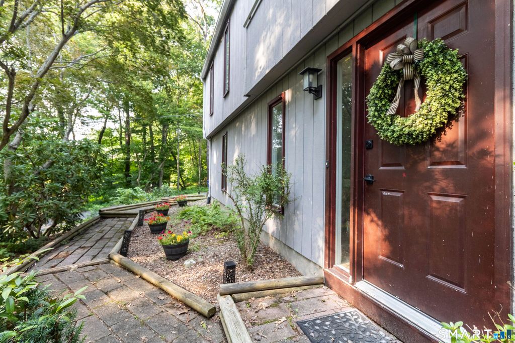 248 Manchester Road, Glastonbury, CT 06033