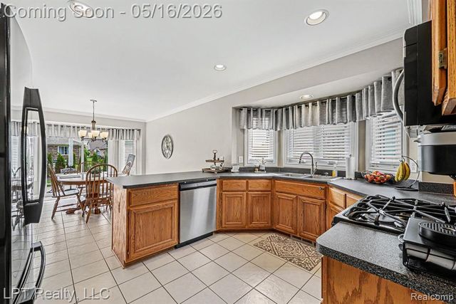 54174 Ego Drive, Macomb, MI 48042